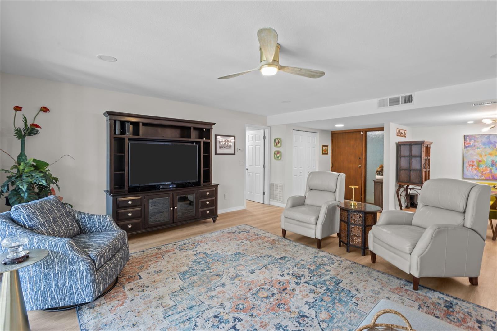 3021 COUNTRYSIDE BLVD #21A