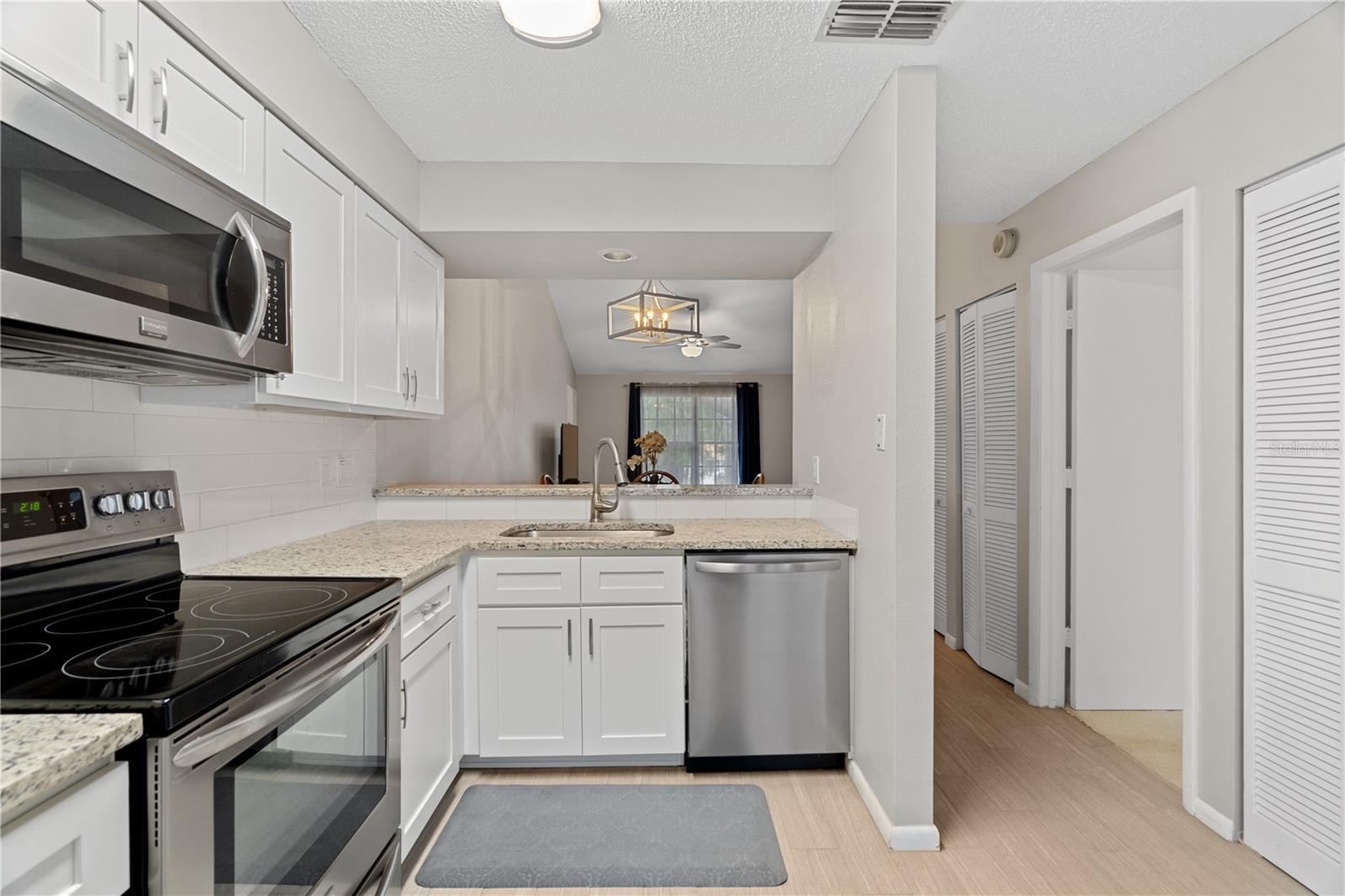 6700 SPRING FLOWER DR #21