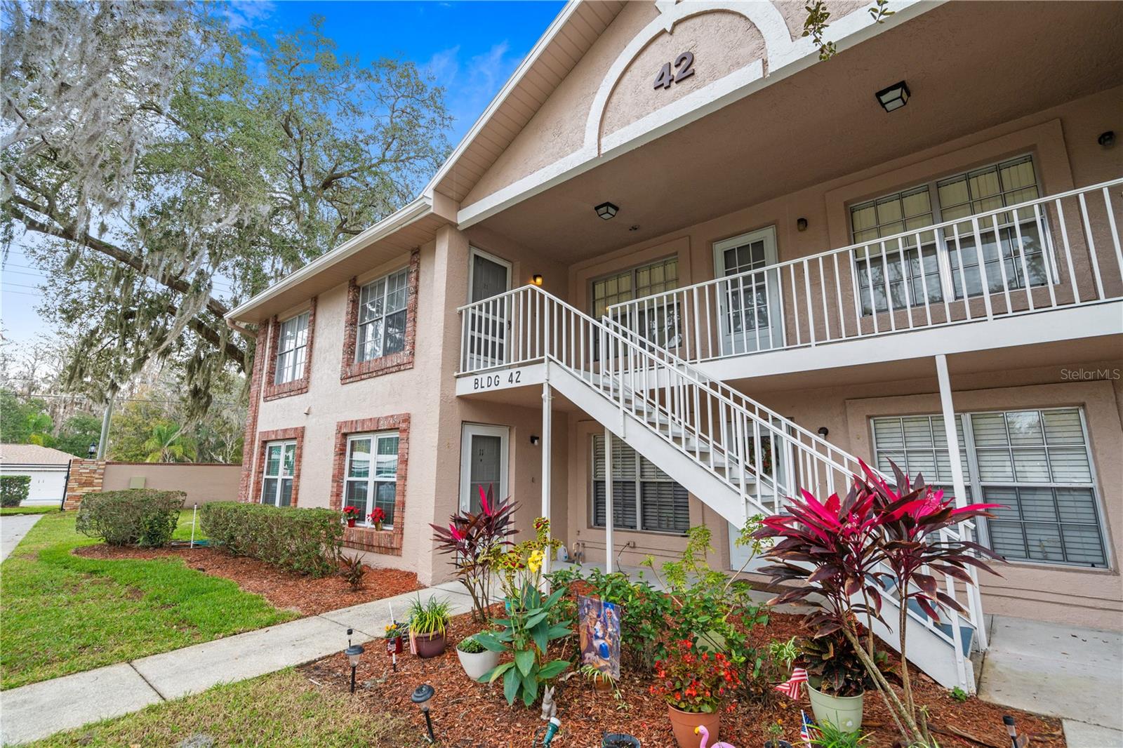 6700 SPRING FLOWER DR #21