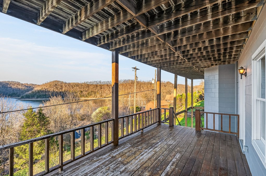 1634 Falling Water Road