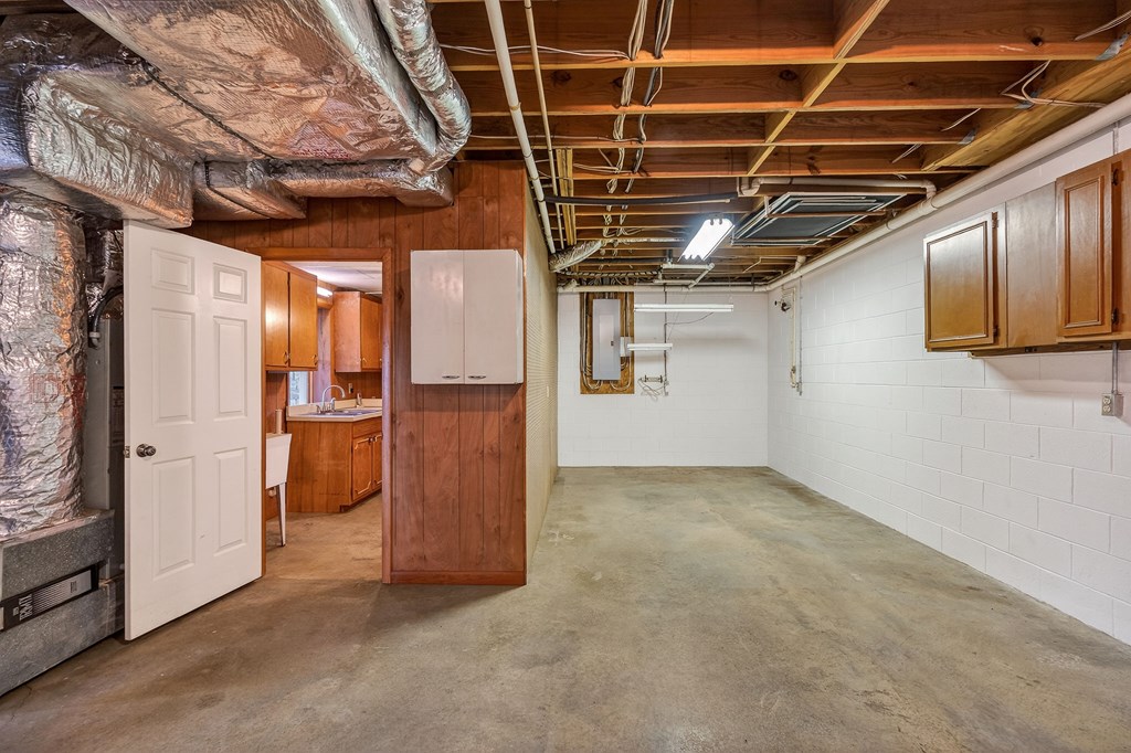 1634 Falling Water Road