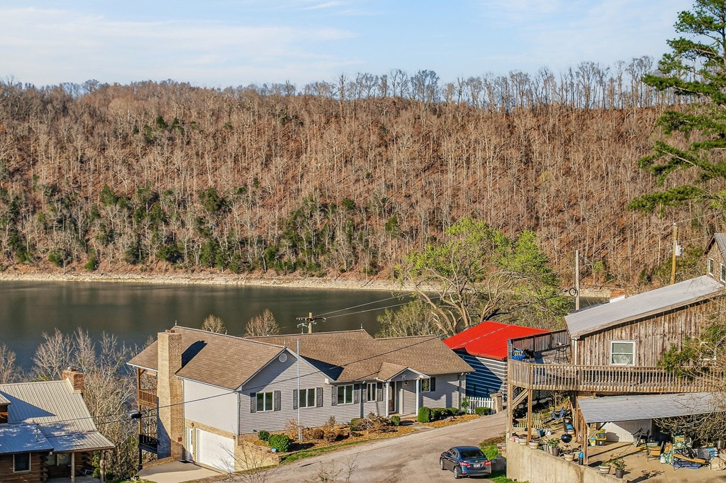 1634 Falling Water Road