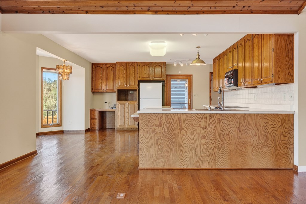 1634 Falling Water Road