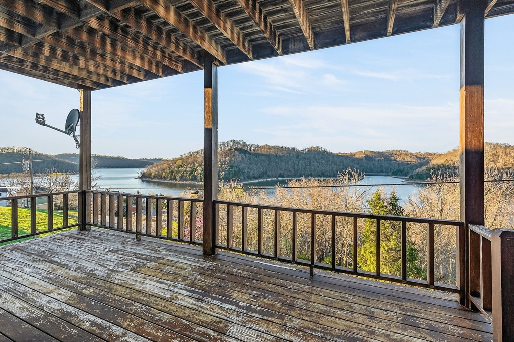 1634 Falling Water Road