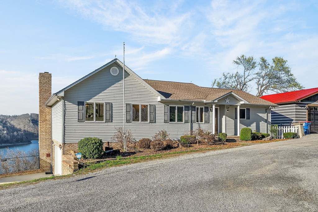 1634 Falling Water Road