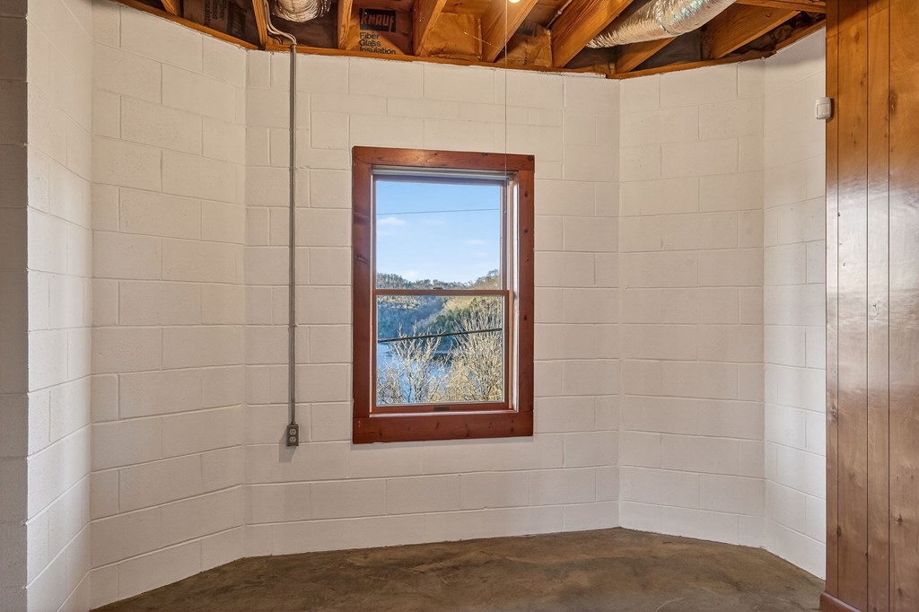 1634 Falling Water Road