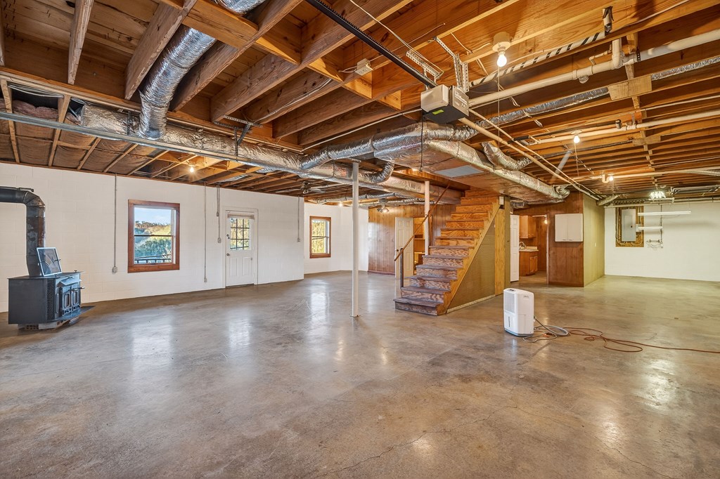 1634 Falling Water Road