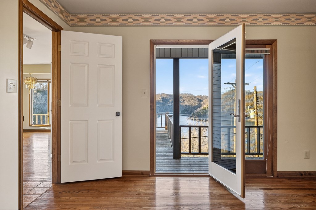 1634 Falling Water Road