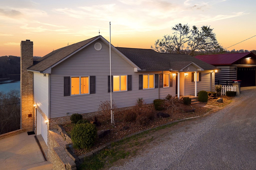 1634 Falling Water Road