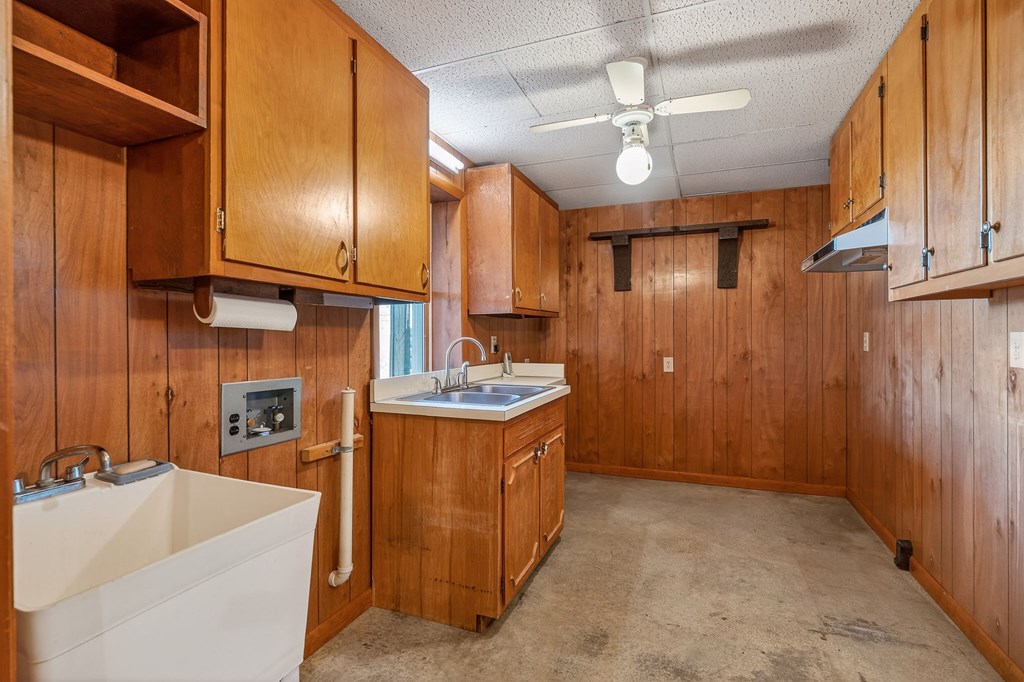 1634 Falling Water Road