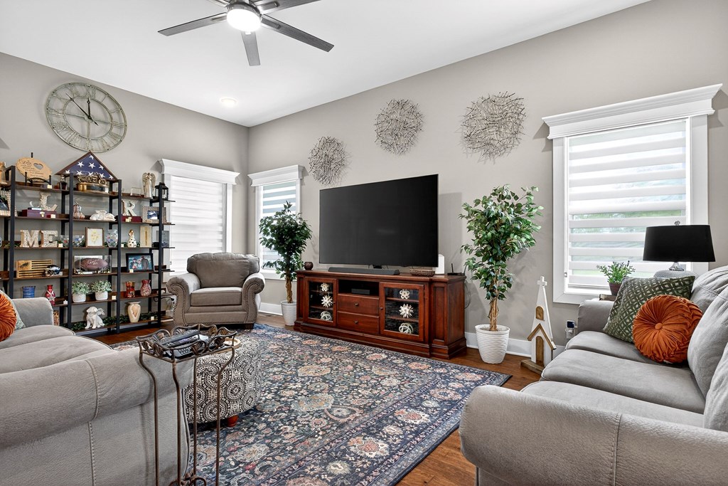 146 Briarwood Ln