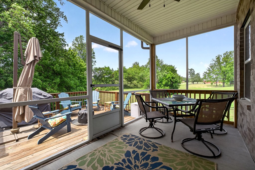 146 Briarwood Ln