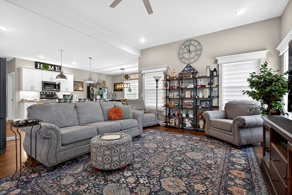 146 Briarwood Ln