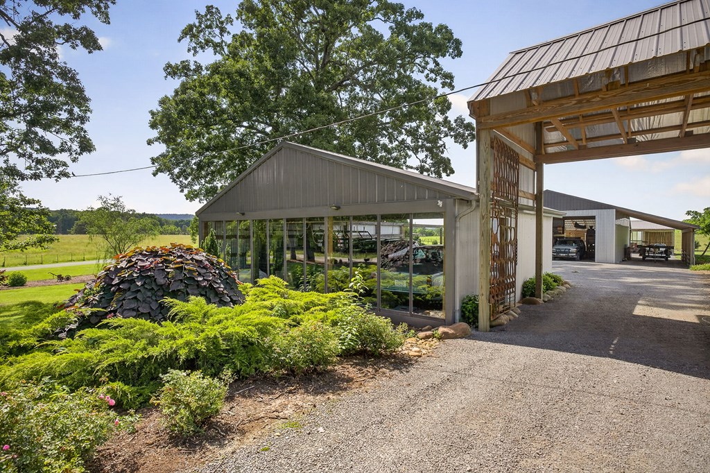 495 Worley Rd
