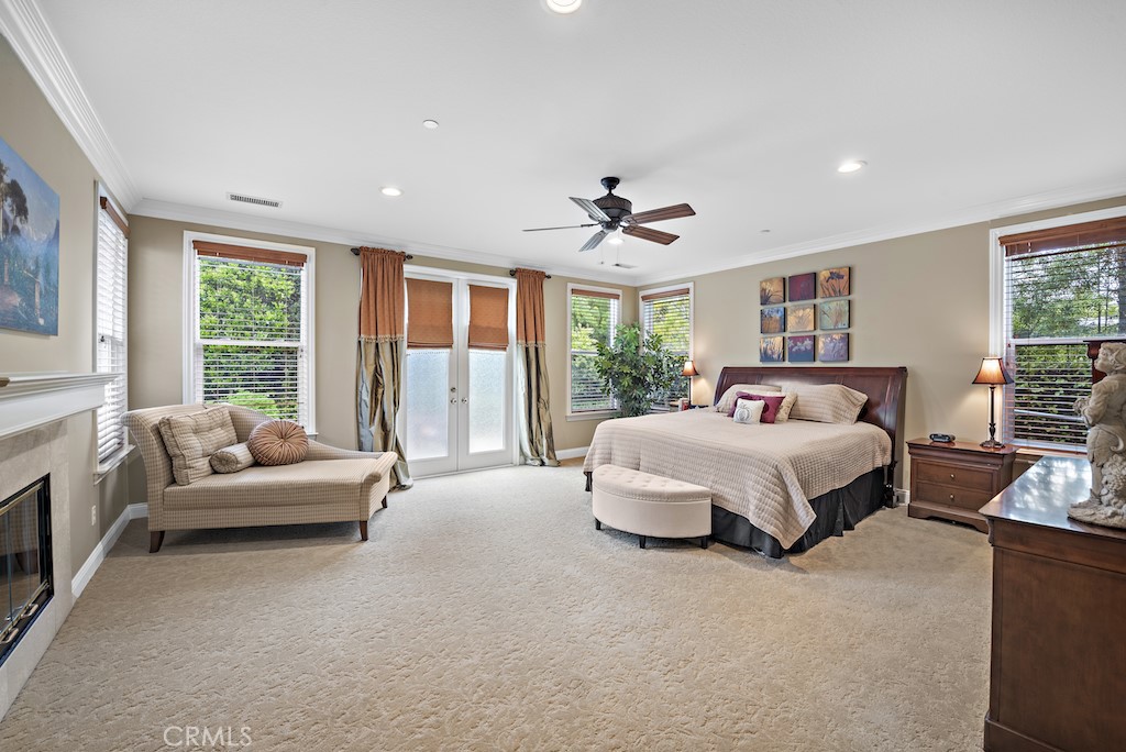 4 Hawthorne Lane
