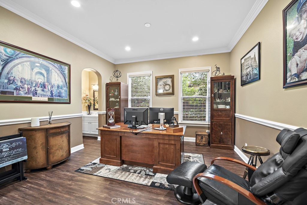 4 Hawthorne Lane