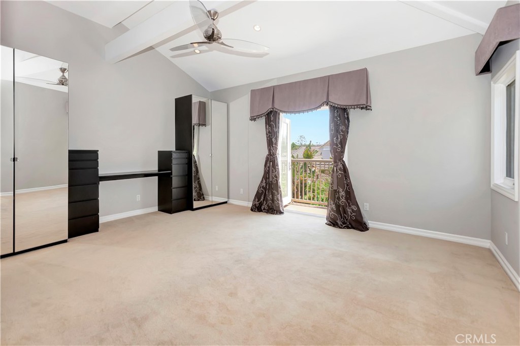 3140 E Bradbury Court