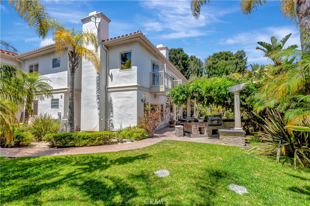 3140 E Bradbury Court