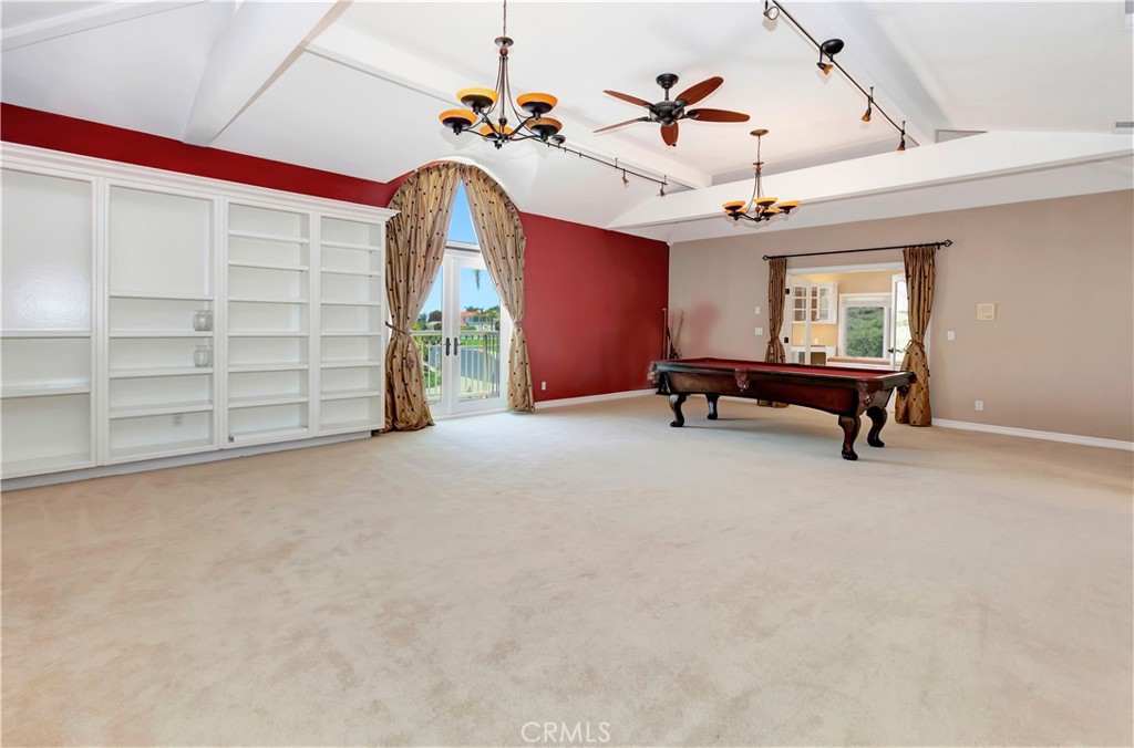 3140 E Bradbury Court
