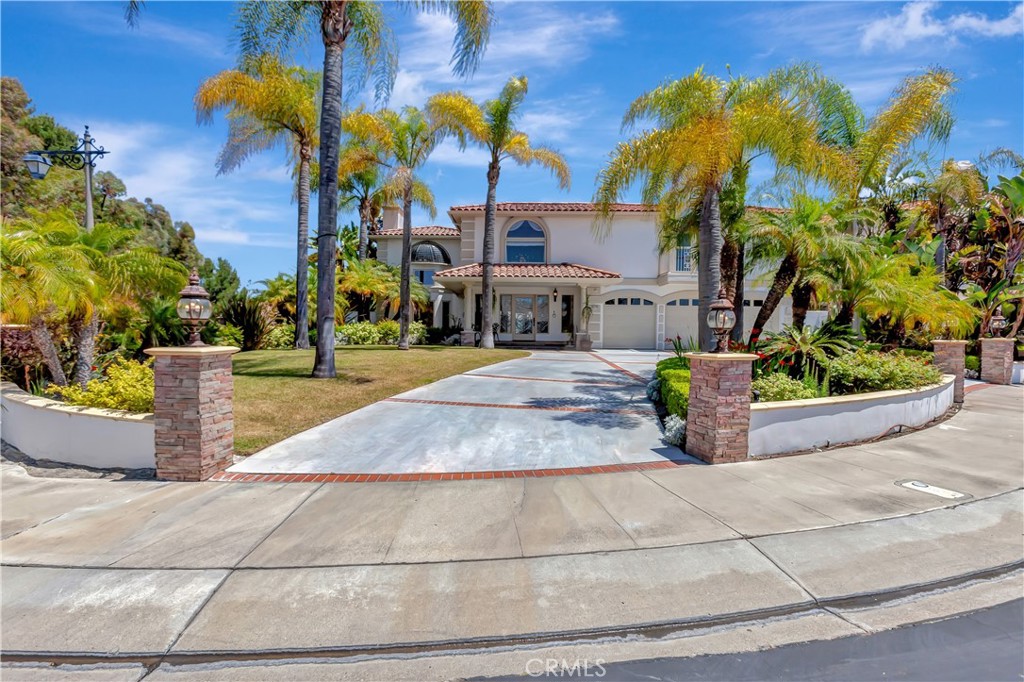 3140 E Bradbury Court