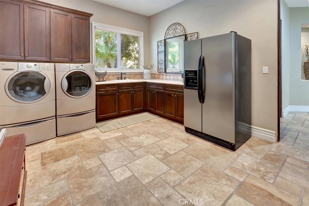 3148 E East Abbey Lane