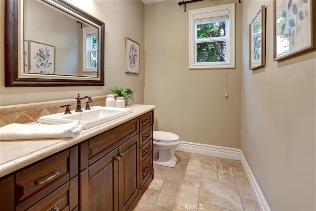 3148 E East Abbey Lane