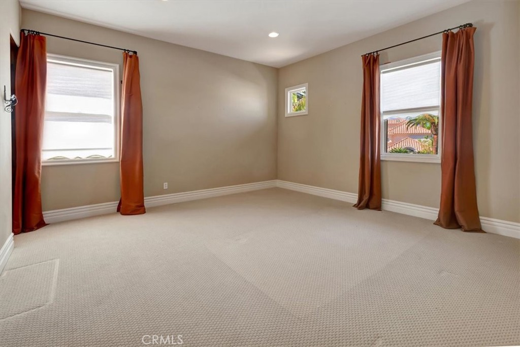 3148 E East Abbey Lane