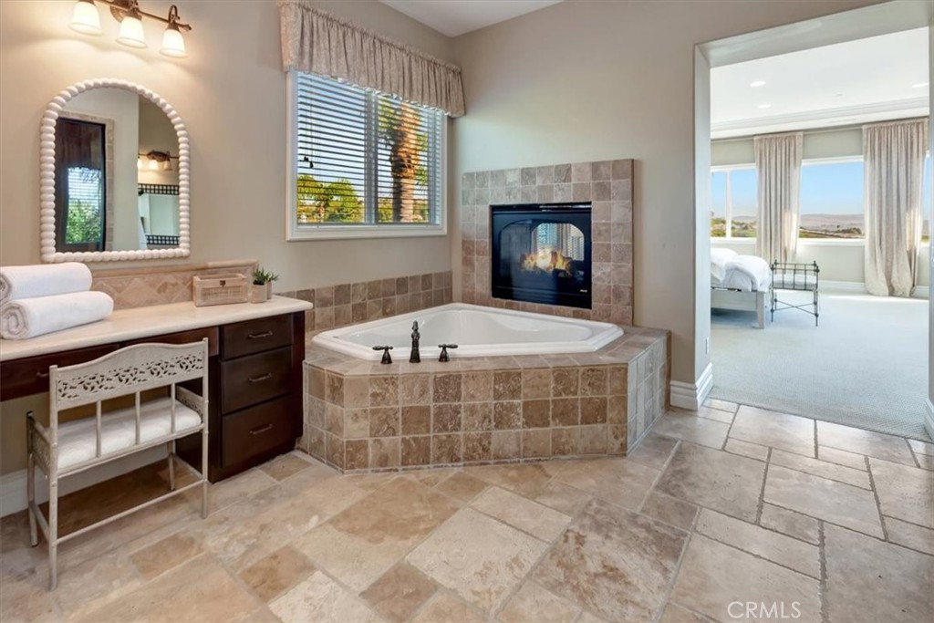 3148 E East Abbey Lane