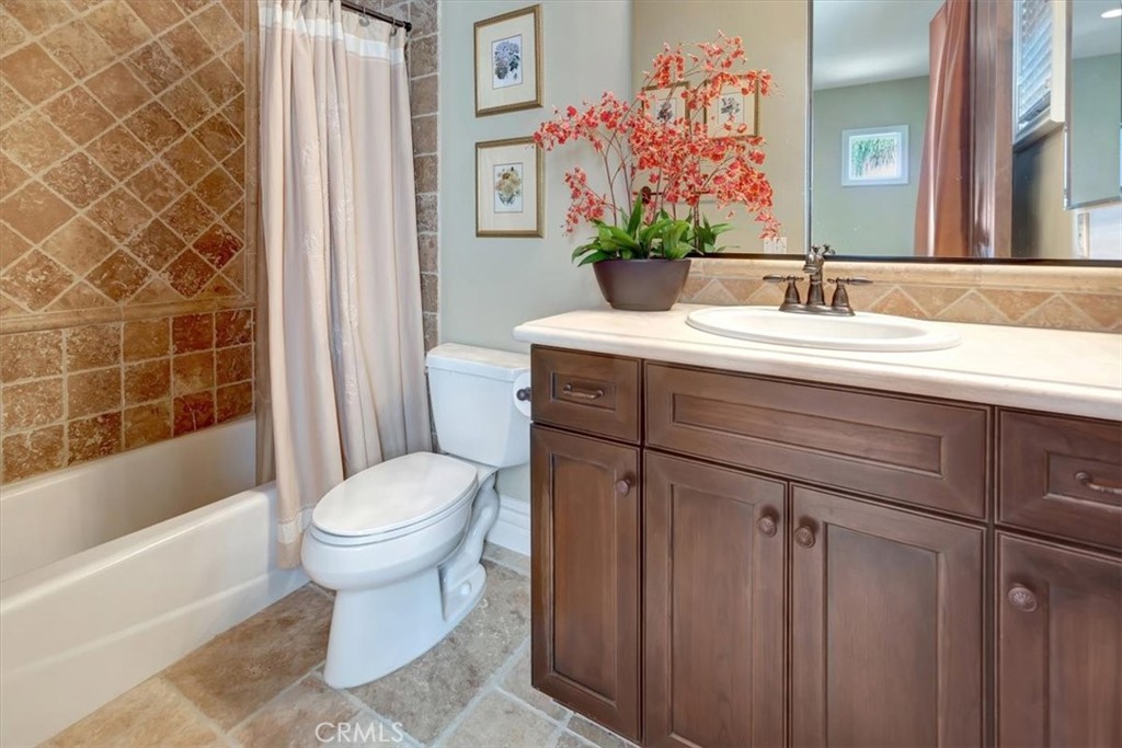 3148 E East Abbey Lane