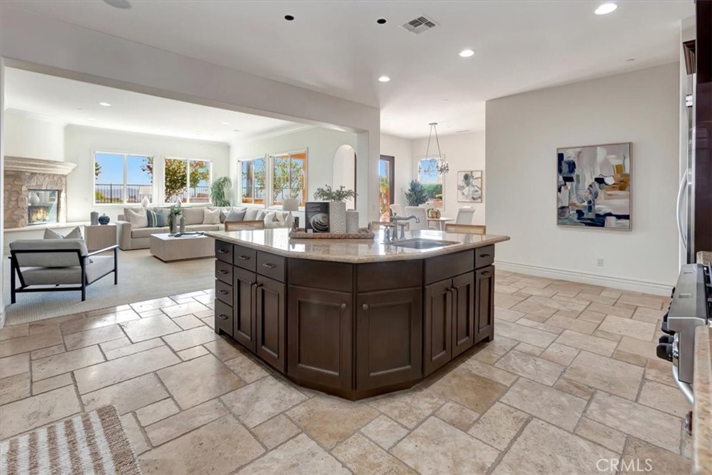 3148 E East Abbey Lane