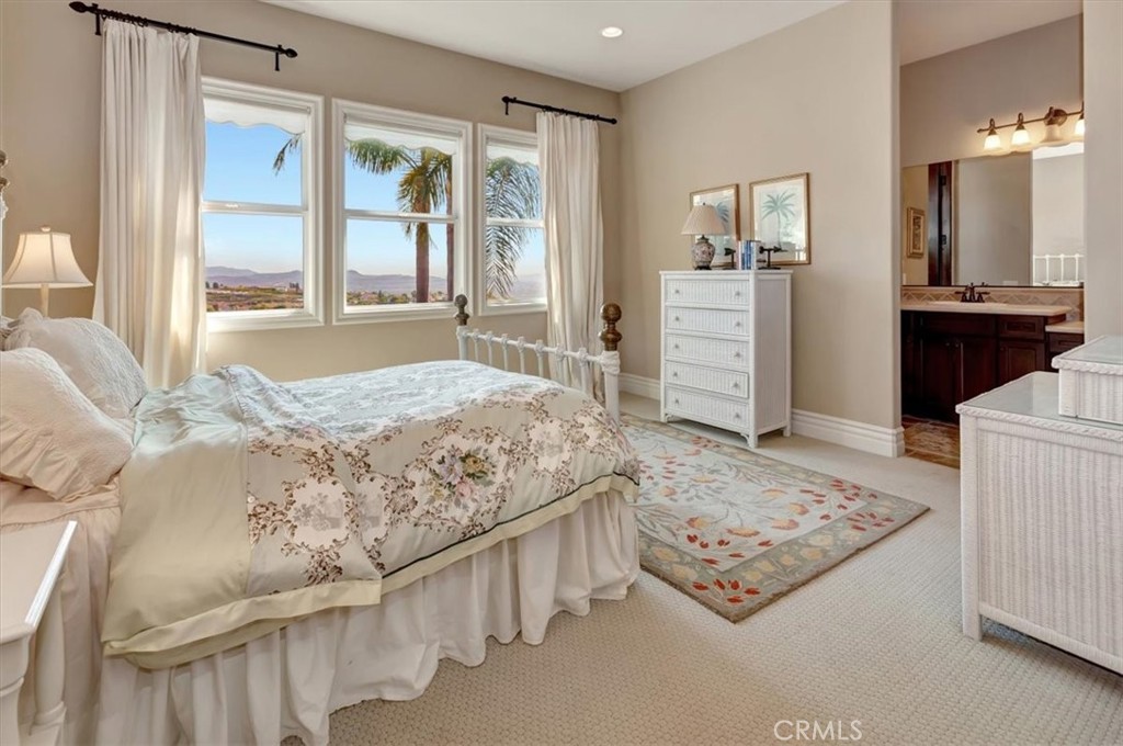 3148 E East Abbey Lane