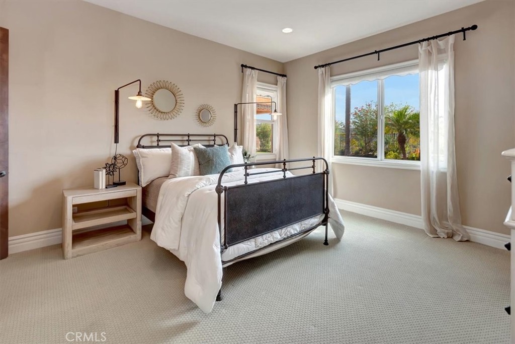 3148 E East Abbey Lane