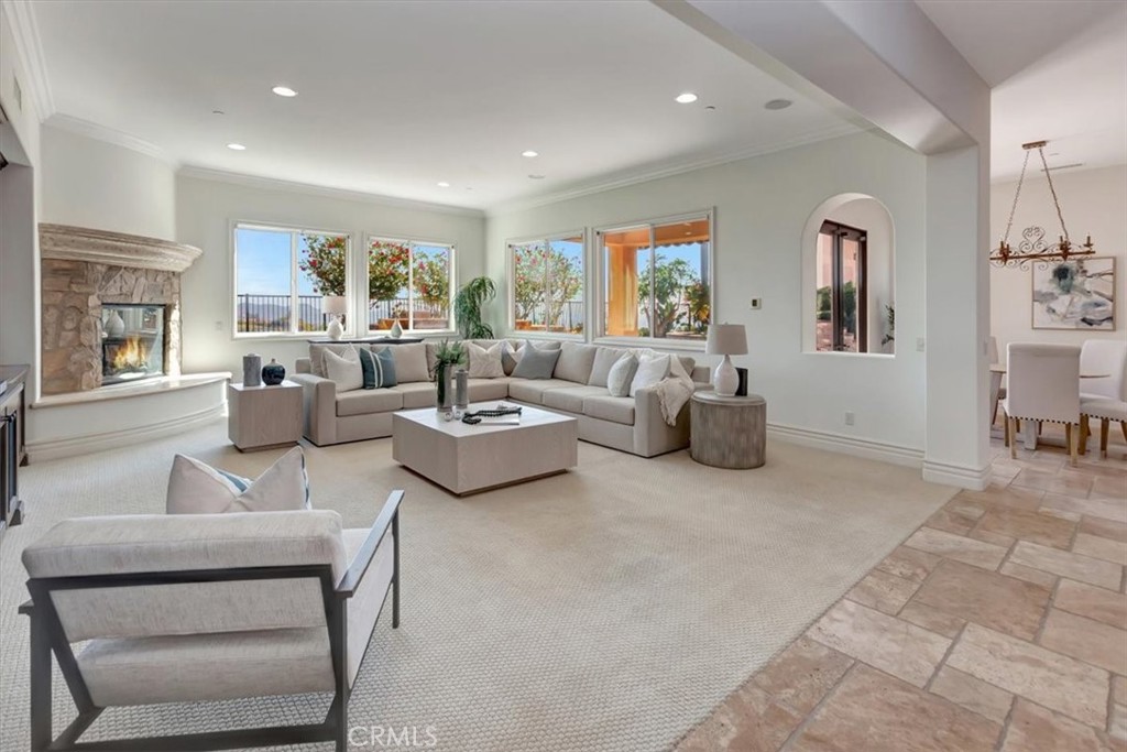 3148 E East Abbey Lane