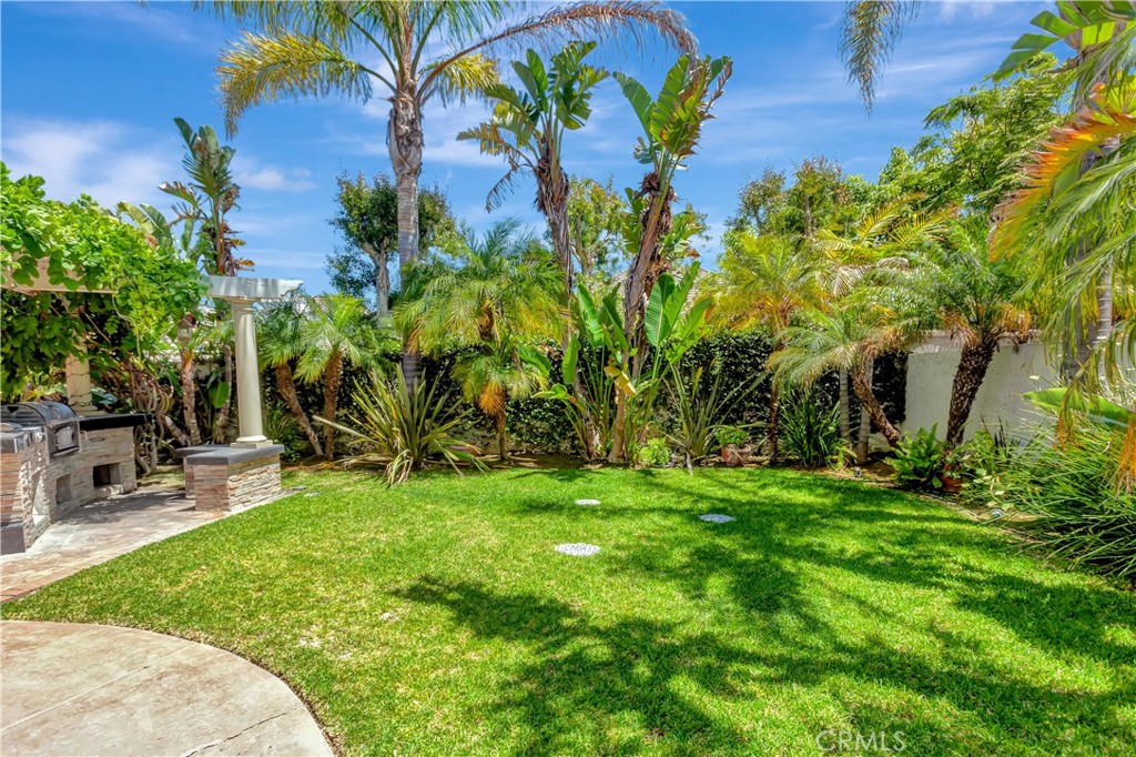 3140 E Bradbury Court