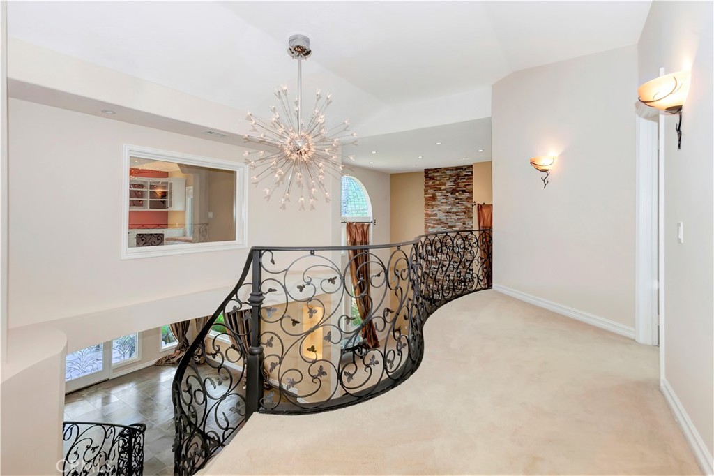 3140 E Bradbury Court