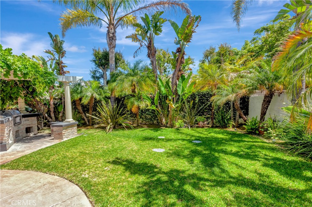 3140 E Bradbury Court