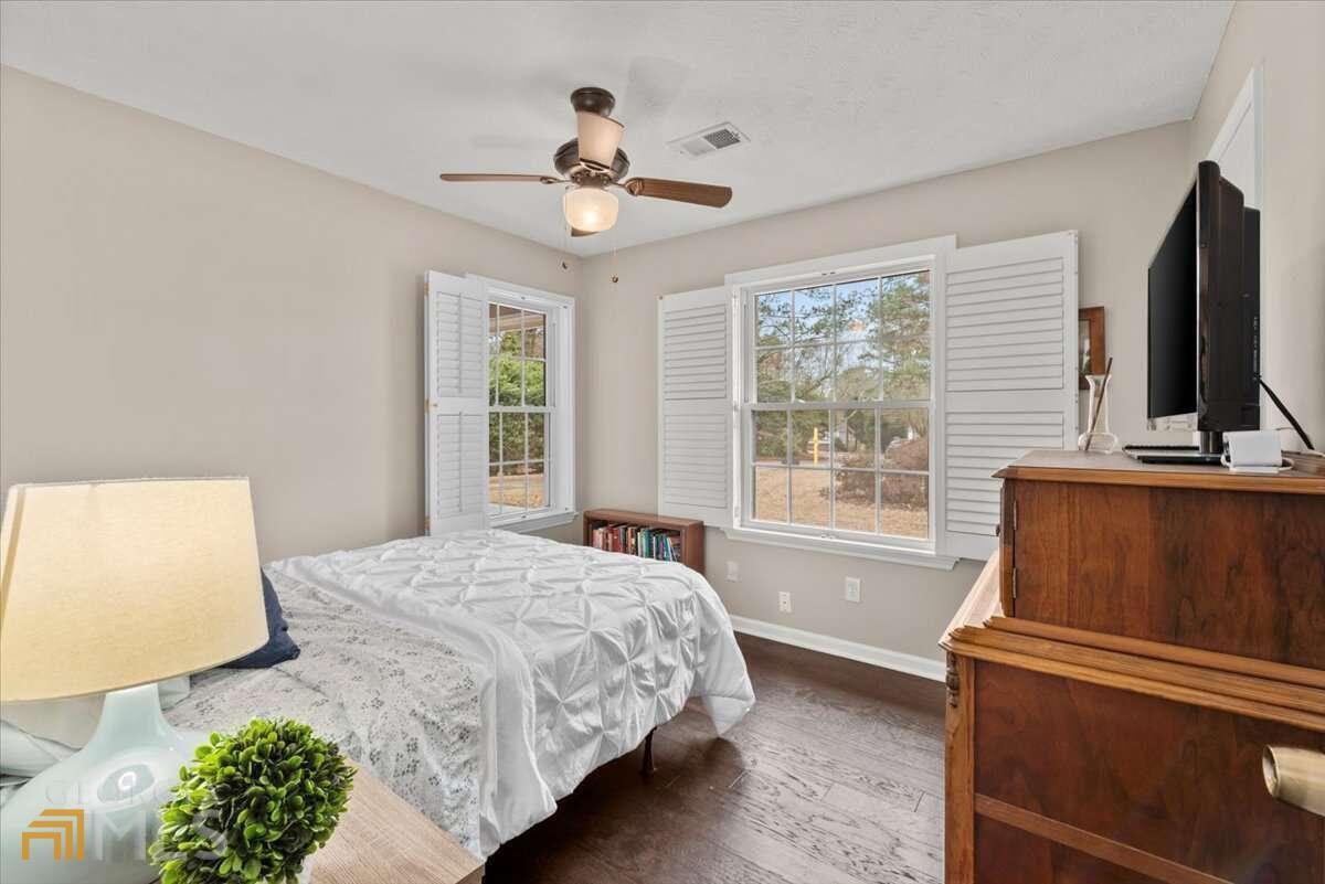 620 Clearbrook Court