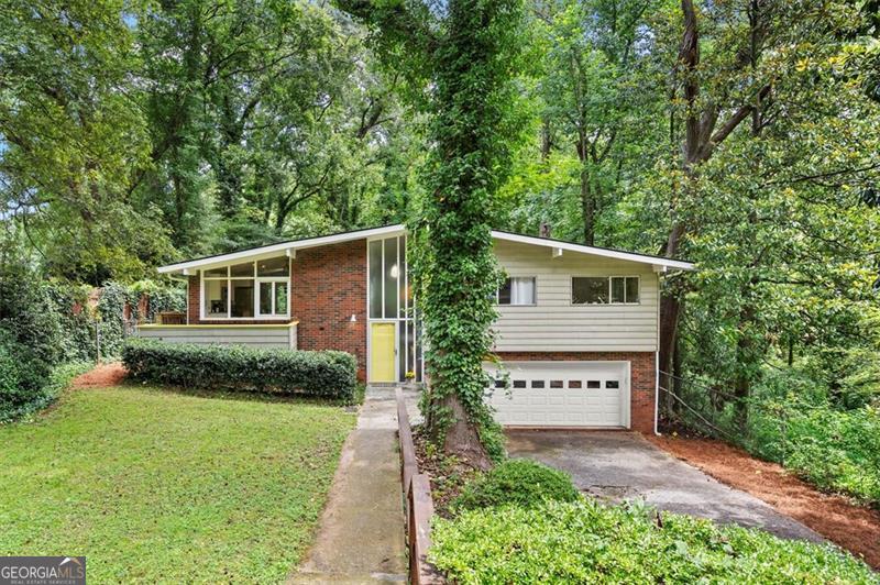 595 COLLIER RIDGE