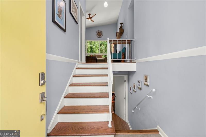 595 COLLIER RIDGE