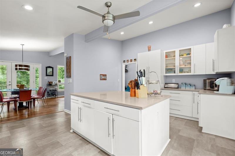 595 COLLIER RIDGE