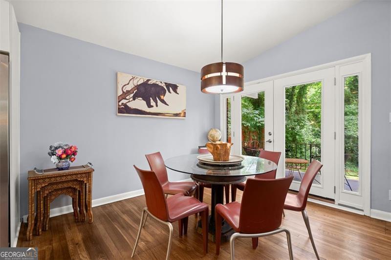 595 COLLIER RIDGE