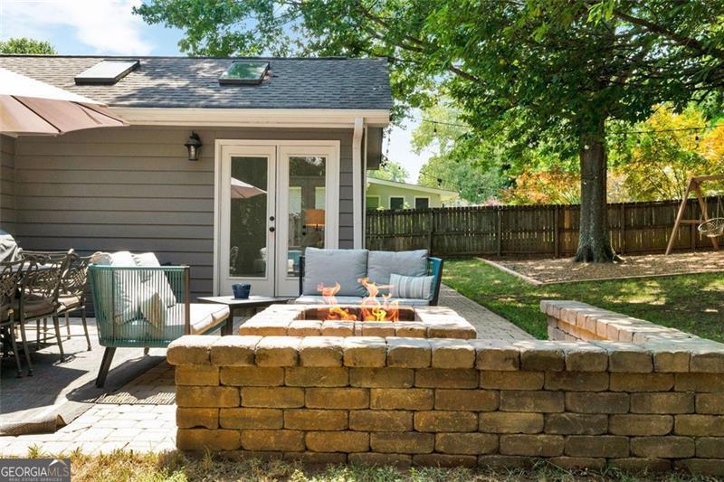 2580 FLEUR DE LIS PL