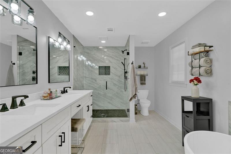 2580 FLEUR DE LIS PL
