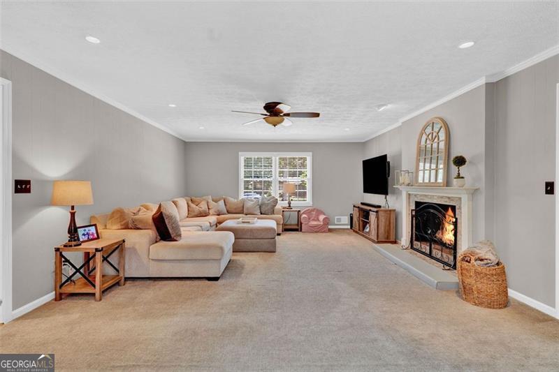 2580 FLEUR DE LIS PL