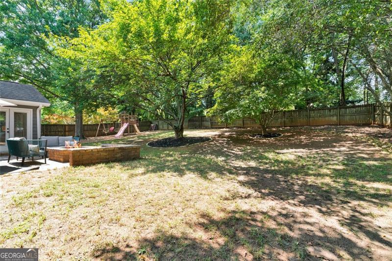 2580 FLEUR DE LIS PL
