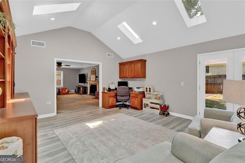 2580 FLEUR DE LIS PL