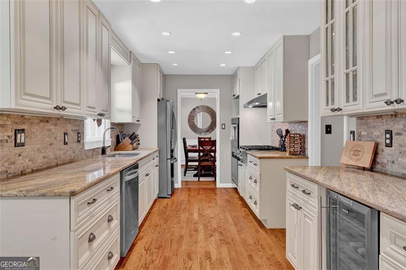 2580 FLEUR DE LIS PL