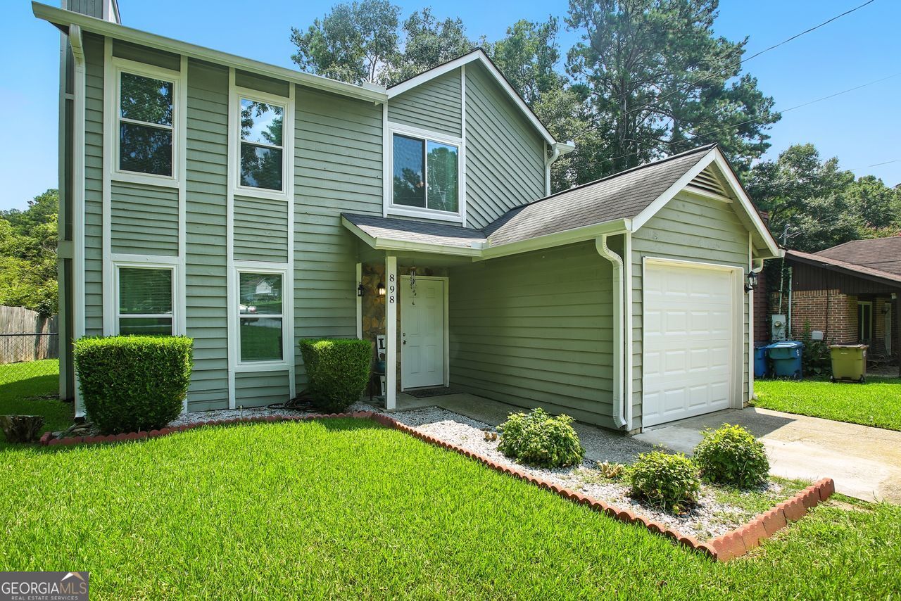 898 BRANDON HILL Way