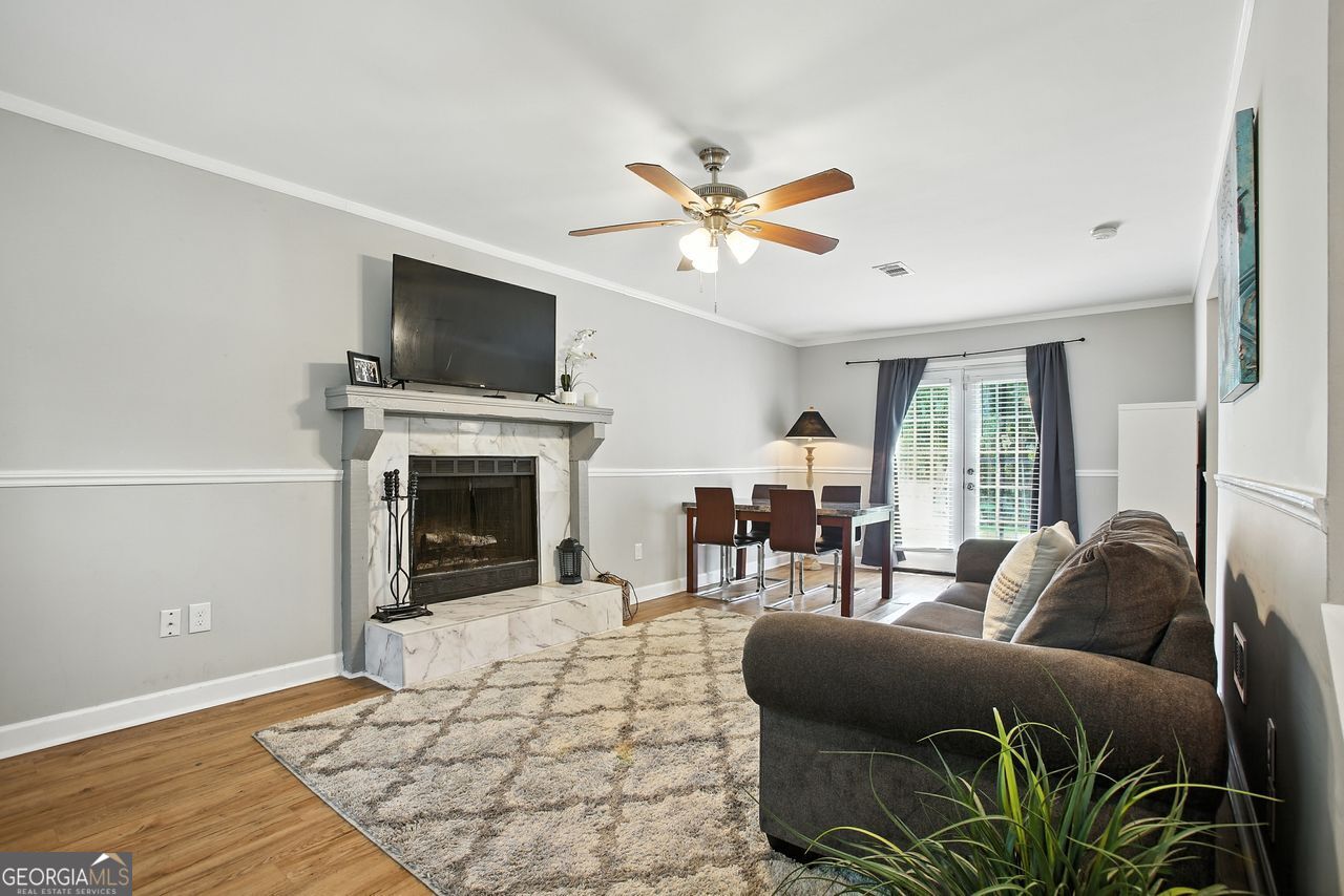 898 BRANDON HILL Way
