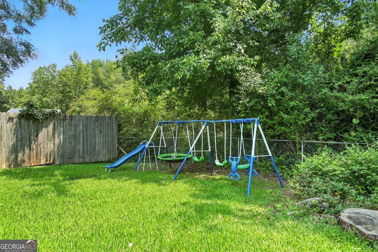 898 BRANDON HILL Way